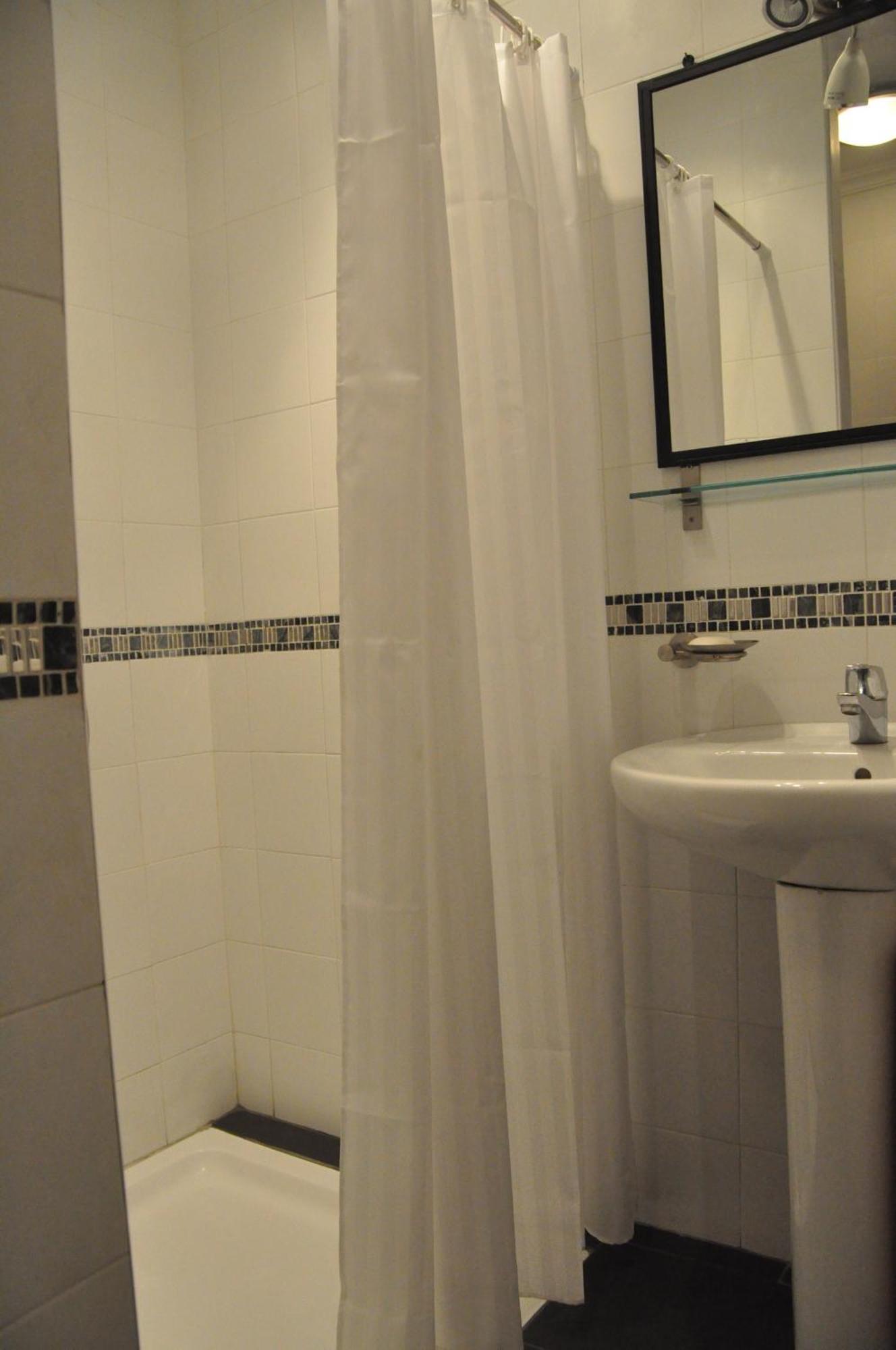 Appartement Agreable Avec 2 Tres Belles Terrasses Au Coeur De Rabat Exterior foto